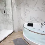 Capsule 90's - Balneo - Sauna - Flipper - Billard - Netflix - Nintendo Switch & Jeux - Lägenhet Mons
