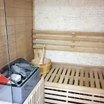 Capsule 90's - Balneo - Sauna - Flipper - Billard - Netflix - Nintendo Switch & Jeux -