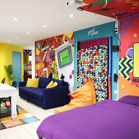 Capsule 90's - Balneo - Sauna - Flipper - Billard - Netflix - Nintendo Switch & Jeux - * Mons