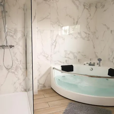 Capsule 90's - Balnéo - Sauna - Flipper - Billard - Netflix - Nintendo Switch&jeux - Appartamento *