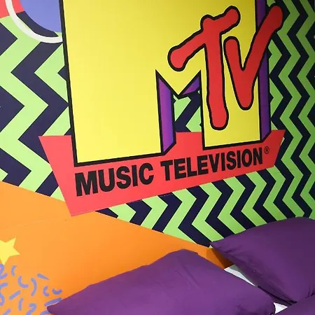 Appartamento Capsule 90's - Balnéo - Sauna - Flipper - Billard - Netflix - Nintendo Switch&jeux - *