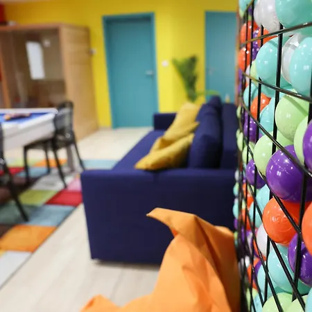 Capsule 90's - Balneo - Sauna - Flipper - Billard - Netflix - Nintendo Switch & Jeux - * Mons