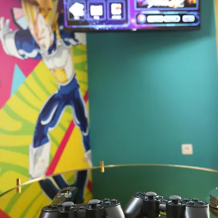 Capsule 90's - Balneo - Sauna - Flipper - Billard - Netflix - Nintendo Switch & Jeux -