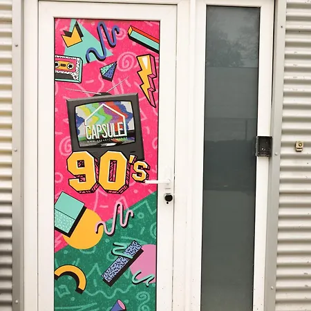 Apartment Capsule 90's - Balneo - Sauna - Flipper - Billard - Netflix - Nintendo Switch & Jeux - *