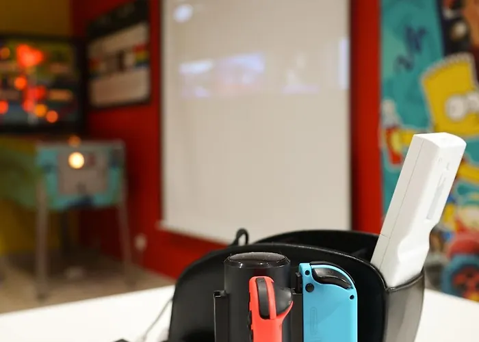 Capsule 90's - Balneo - Sauna - Flipper - Billard - Netflix - Nintendo Switch & Jeux - *