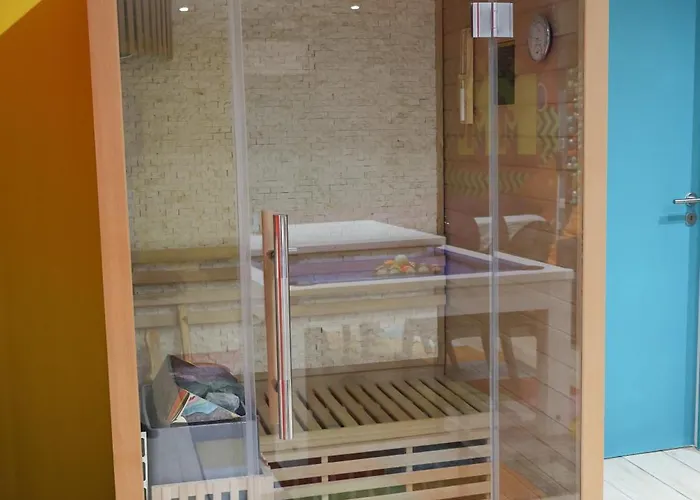 דירה Capsule 90's - Balneo - Sauna - Flipper - Billard - Netflix - Nintendo Switch & Jeux -