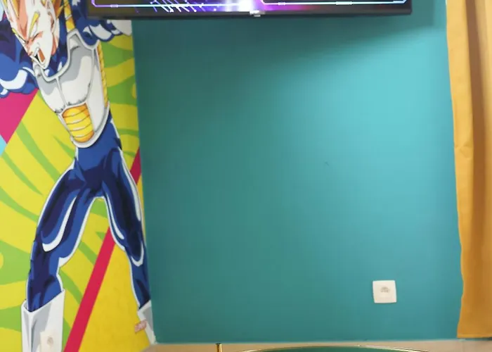 Capsule 90's - Balneo - Sauna - Flipper - Billard - Netflix - Nintendo Switch & Jeux -