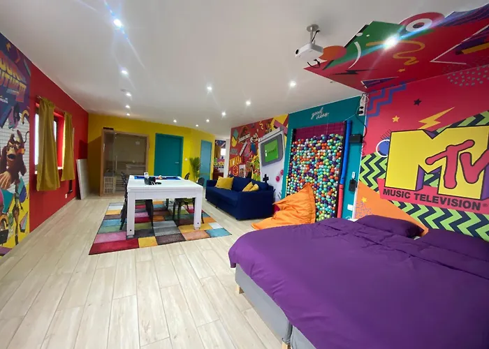 דירה Capsule 90's - Balneo - Sauna - Flipper - Billard - Netflix - Nintendo Switch & Jeux - מונס