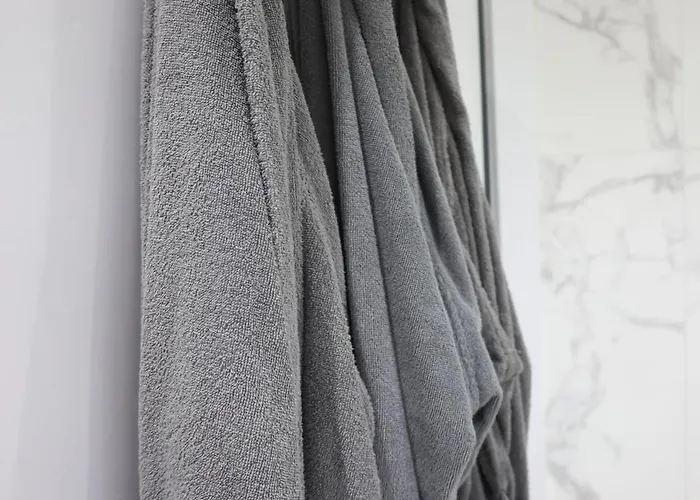 Capsule 90's - Balneo - Sauna - Flipper - Billard - Netflix - Nintendo Switch & Jeux - *