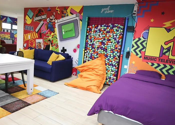 Capsule 90's - Balneo - Sauna - Flipper - Billard - Netflix - Nintendo Switch & Jeux - *